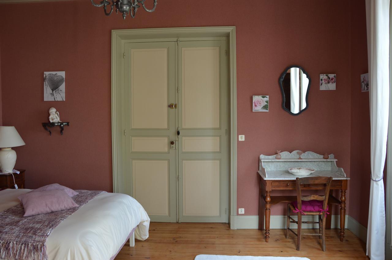 Logis Des Bessons Bed & Breakfast Migron ภายนอก รูปภาพ